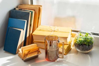 معرفی کتاب آوای سرخ